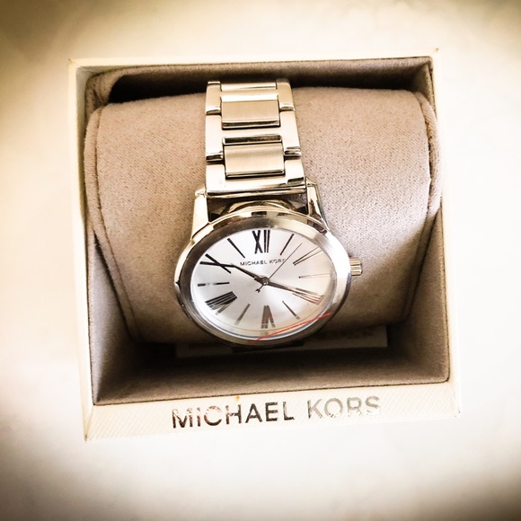 KORS Michael Kors Jewelry - FINAL PRICE NWT🔥Michael Kors🔥Women’s Watch