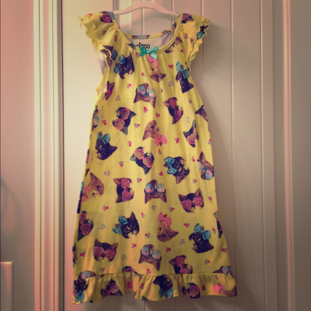 Girls Medium Nightgown with Cats