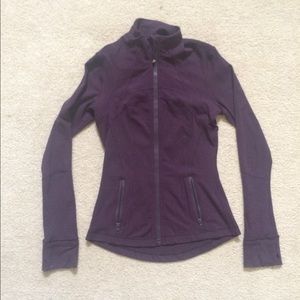 Lululemon full zip jacket, excellent used cond.