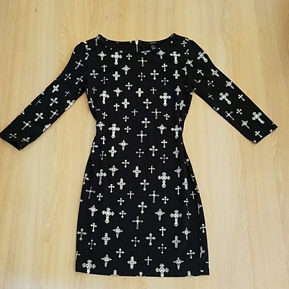 Dress - Picture 1 of 1