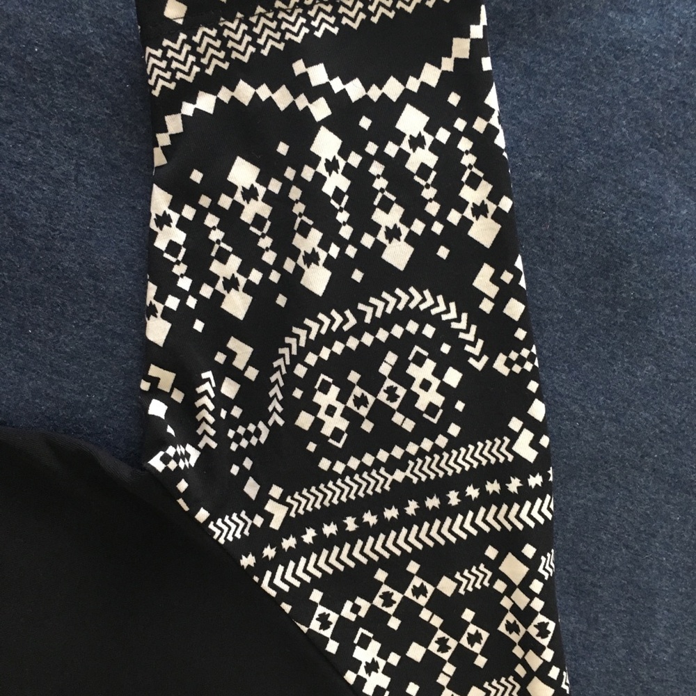 BNWT Lularoe Gigi Small Unicorn Black And White