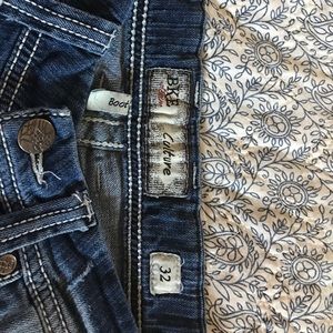 Buckle jeans one culture and one Blake