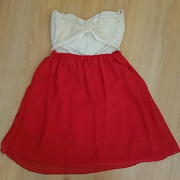 Dress - Picture 2 of 2