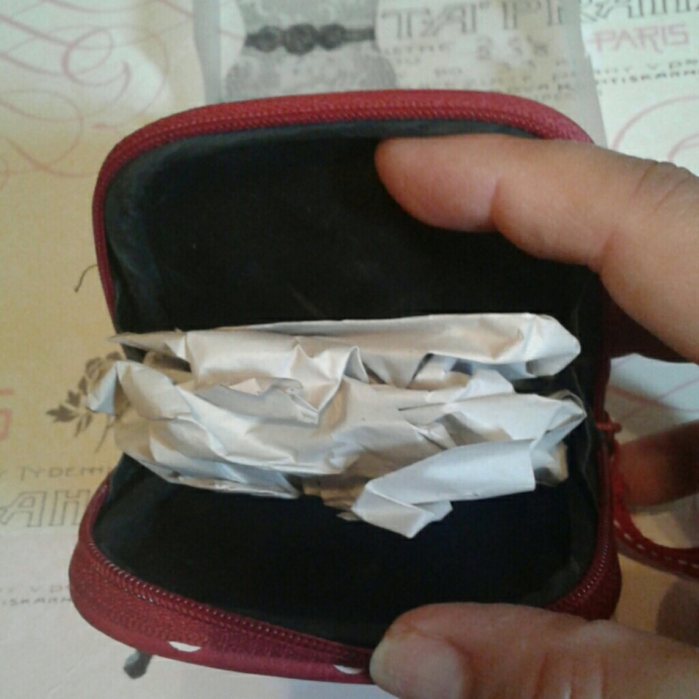 Uchi Mini Utility Wallet - Picture 2 of 5