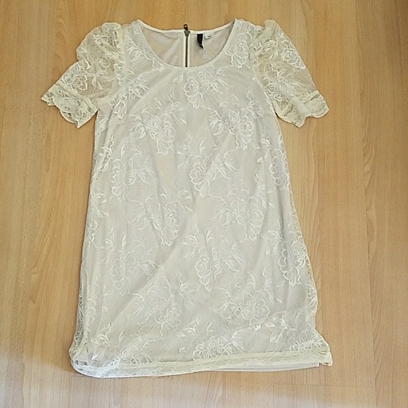 Dresses & Skirts - Dress