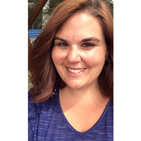 Meet your Posher, Vanessa - Picture 1 of 1