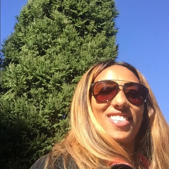 Meet your Posher, Amanda - Picture 1 of 1