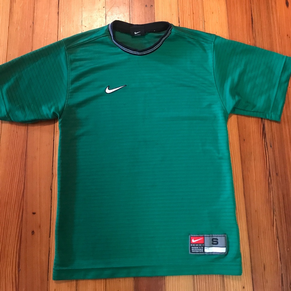 NIKE SHIRT🔥