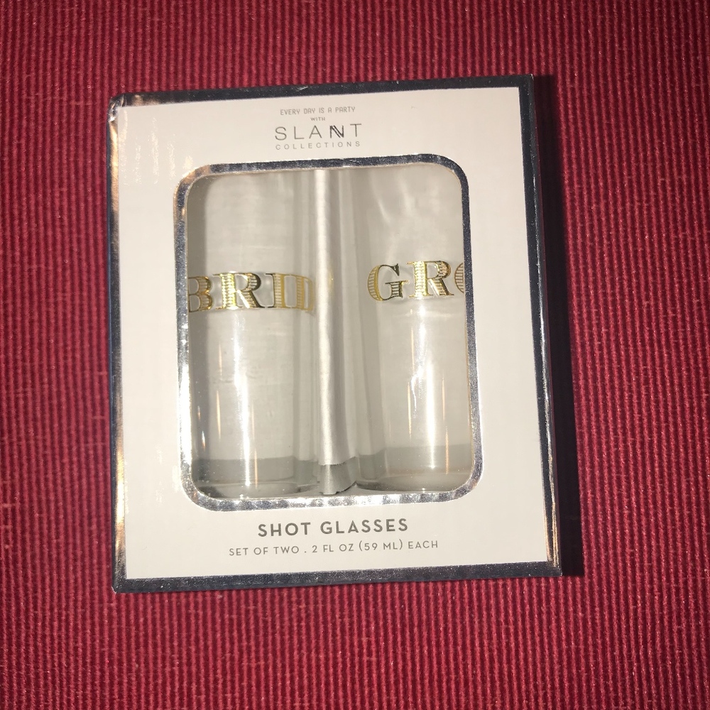 NWT! Slant Collection Bride and Groom shot glasses