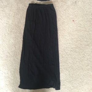 black maxi skirt