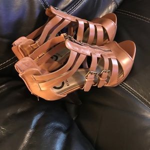 Guess heels