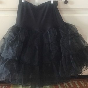 Crinoline black slip.