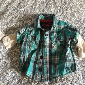 Super cute newborn Oshkosh button-down dress shirt