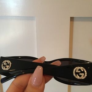 💯 AUTHENTIC Gucci sunglasses