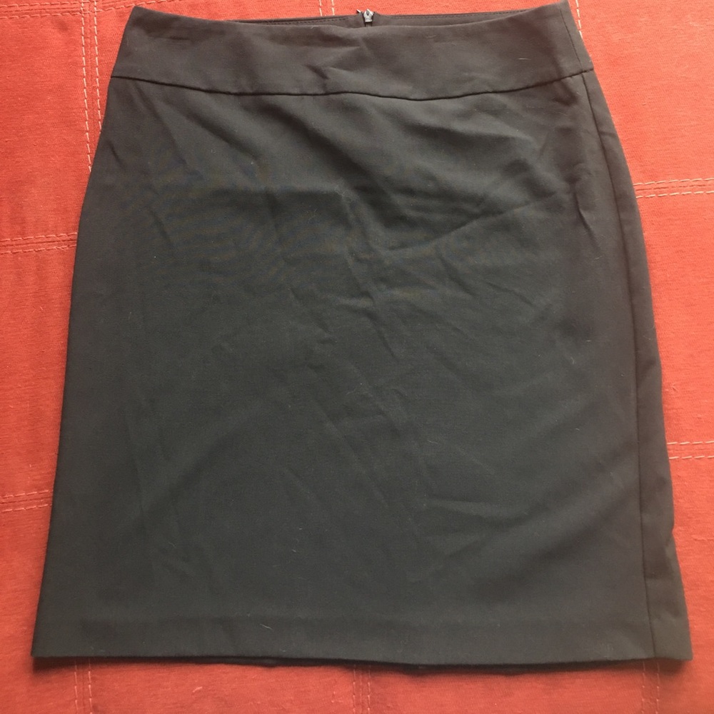 👌🏻like new👌🏻 black pencil skirt