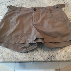 Athleta Hiking Shorts Size 6. Worn twice.