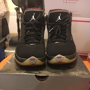 Size 6.5 youth Jordan’s fits women’s size 8