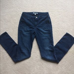 Girls DKNY skinny jeans