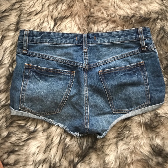 Free people denim shorts - Picture 2 of 3