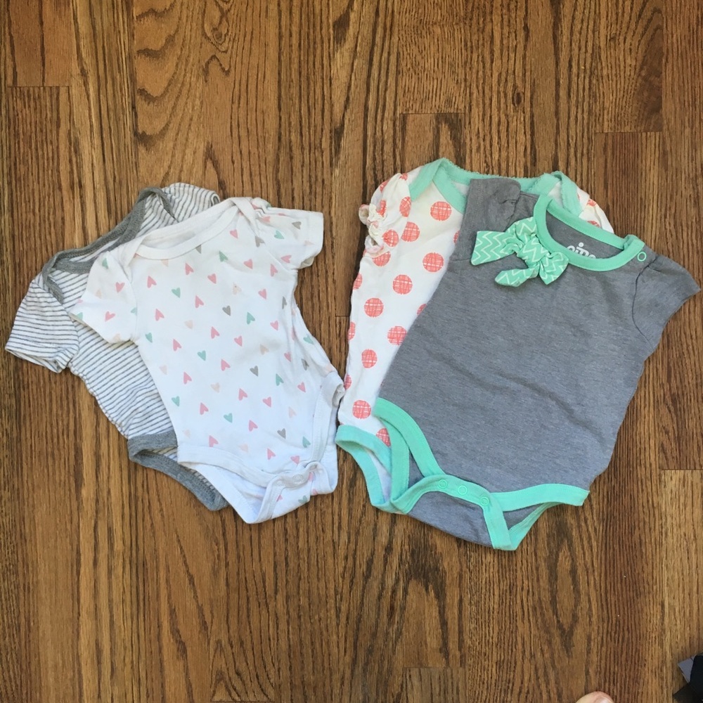 Circo Baby Girl Bodysuits Newborn