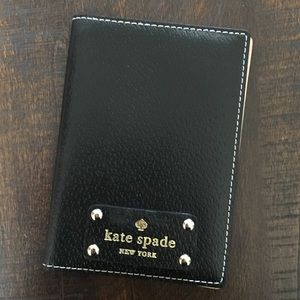 Kate Spade ♠️ passport holder