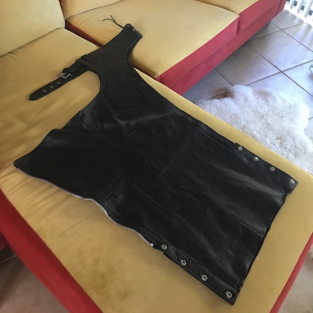 Leather motorcycle chaps