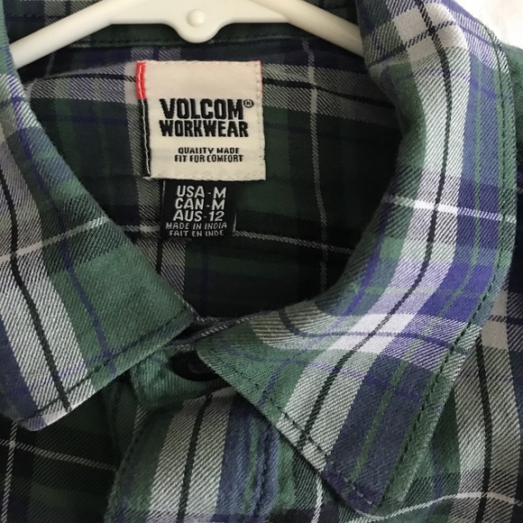 Volcom button down - Picture 2 of 2