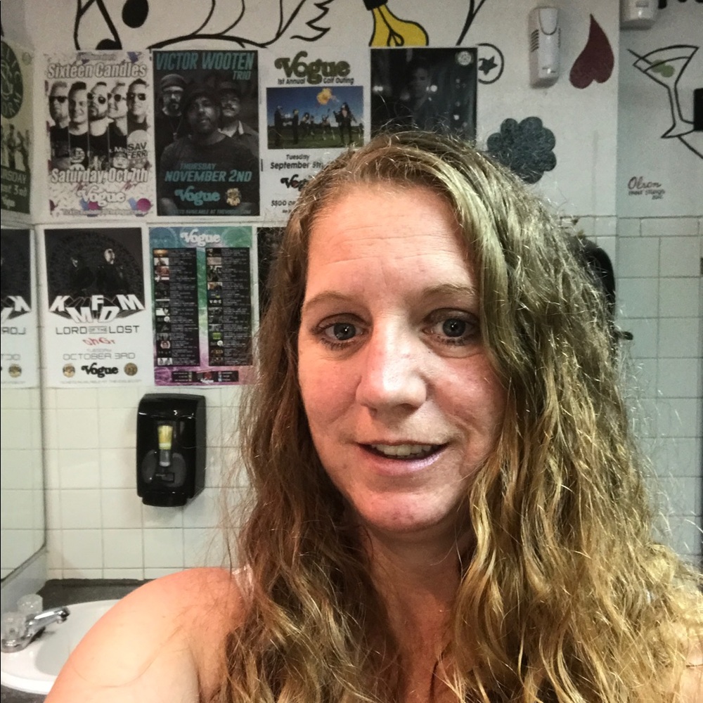 Meet your Posher, Cara