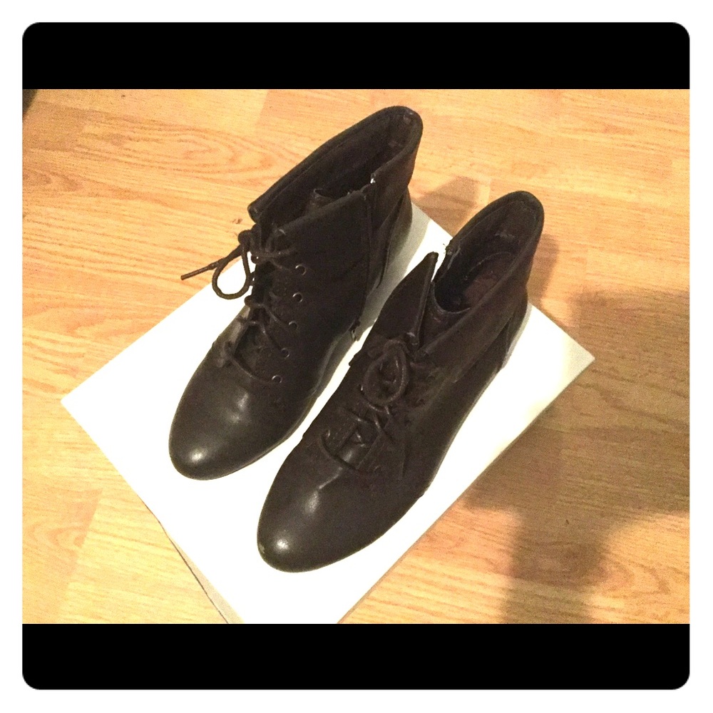 Kim Rogers ankle boots