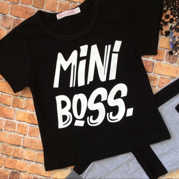 Boutique Unisex 2pc Child's MINI BOSS. 2pc Outfit - Picture 2 of 4