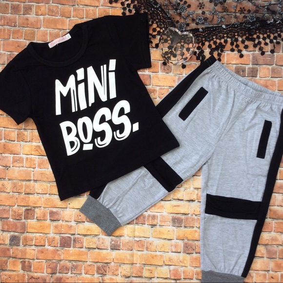 Boutique Unisex 2pc Child's MINI BOSS. 2pc Outfit - Picture 4 of 4