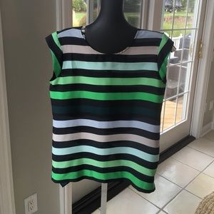 NWOT Limited Top Medium