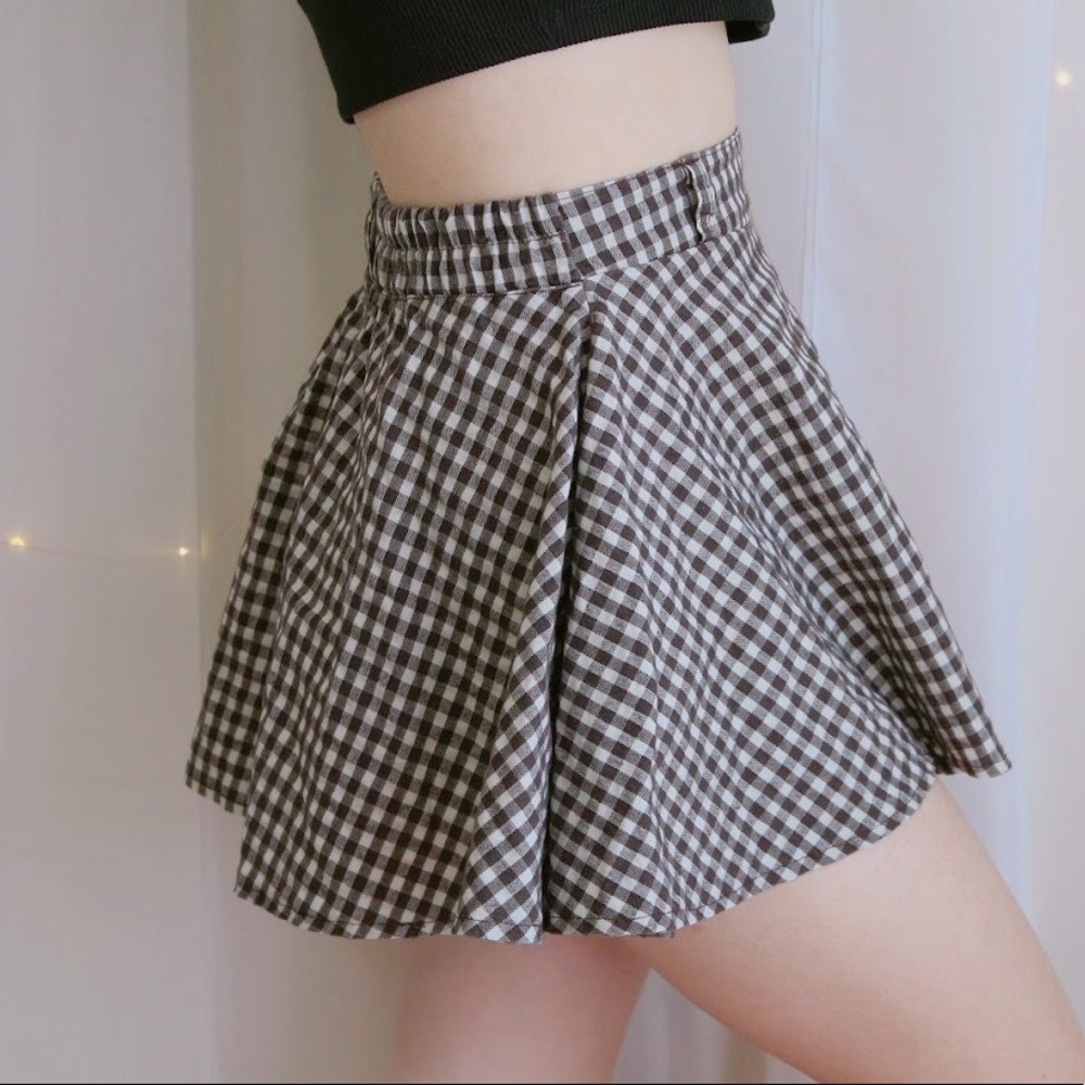 High waisted plaid skirt