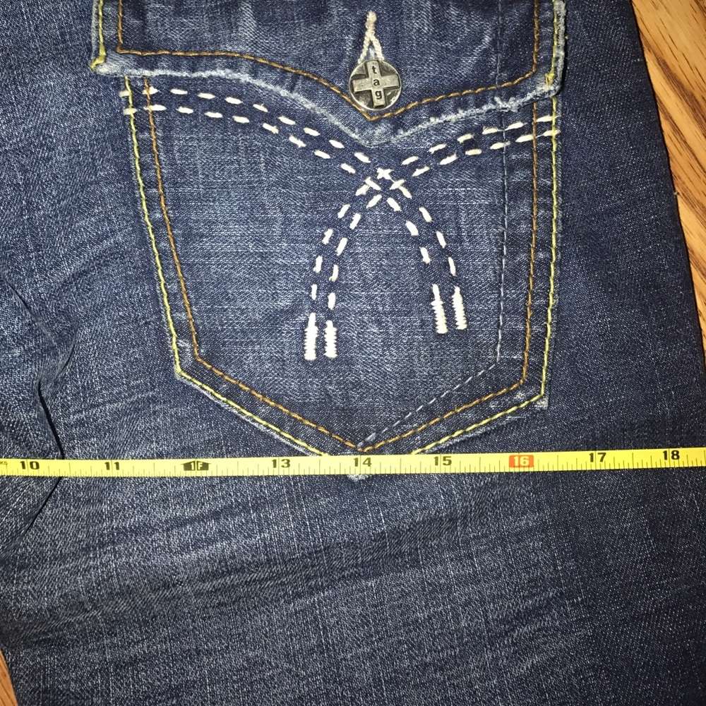 Jeans - Picture 7 of 7