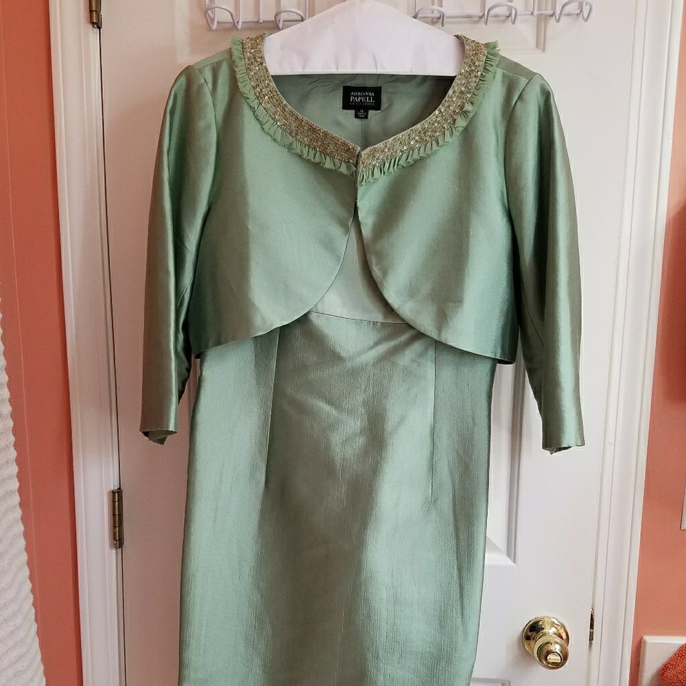 Beautiful green mother of the bride dress