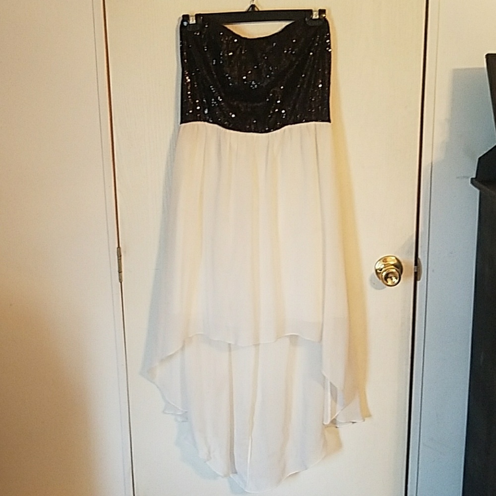 Semi-formal gown