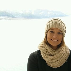 Meet your Posher, Laura