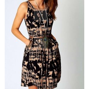 Ashlie Printed Sleeveless Belted Dress
