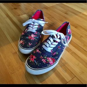 2 for $10🔥 Floral Sneakers