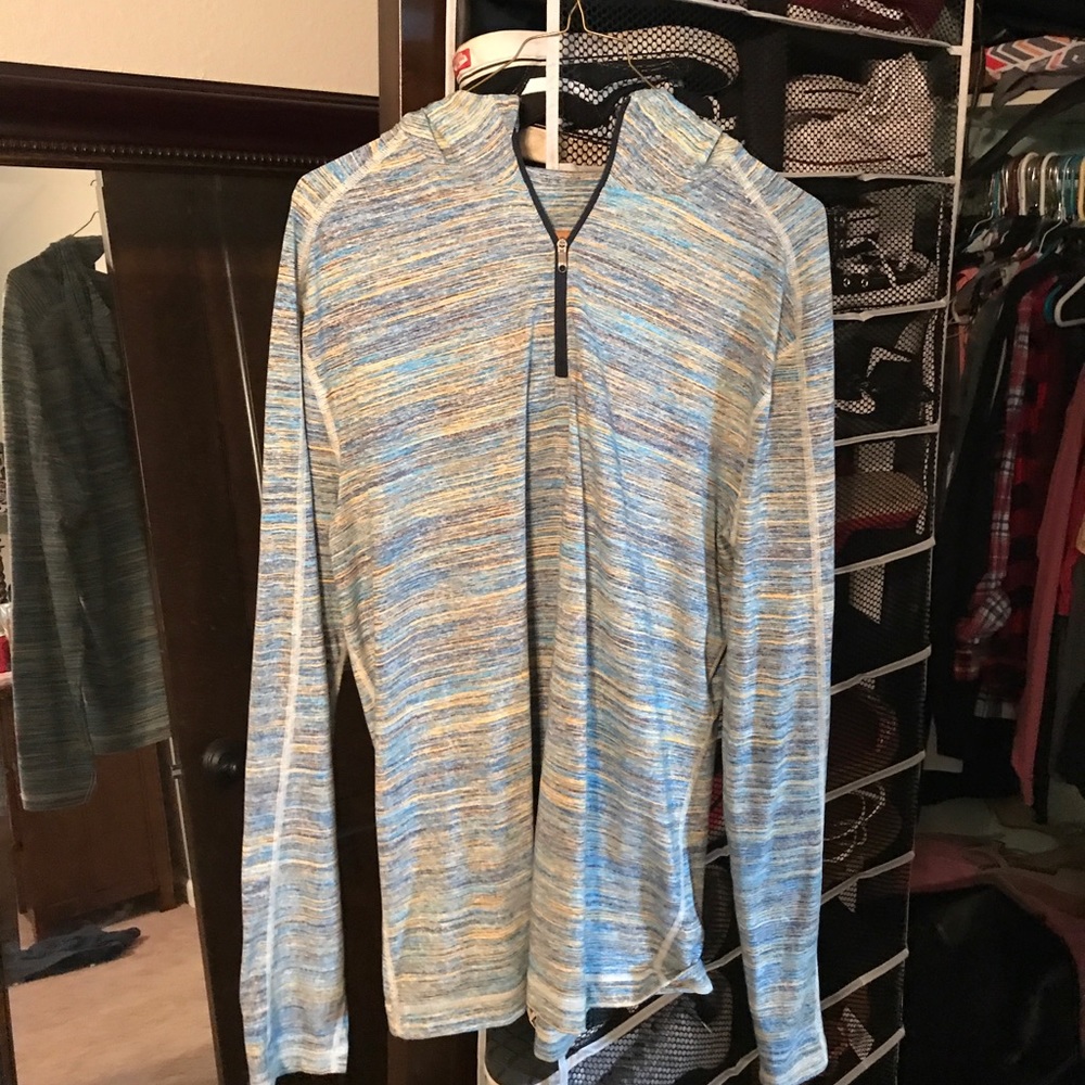 Lululemon Men’s large surge warm half zip hoodie