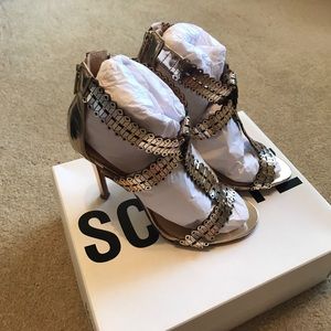 BNWT SCHUTZ gold stiletto sandals