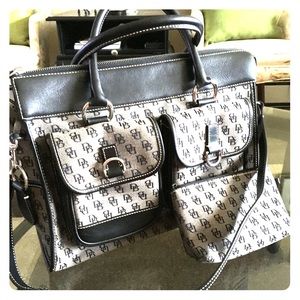 Dooney and Bourke bag