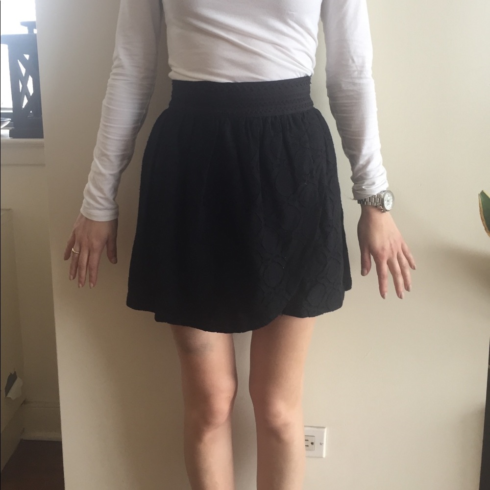 Black lace petal skirt size 0