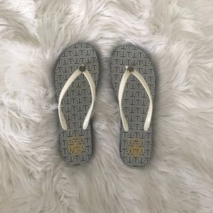 tory burch flip flops