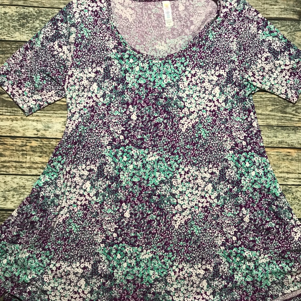 LuLaRoe Perfect Tee NWOT