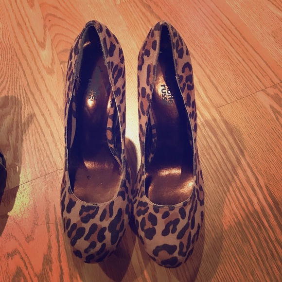 Cheetah print platforms - Picture 1 of 2