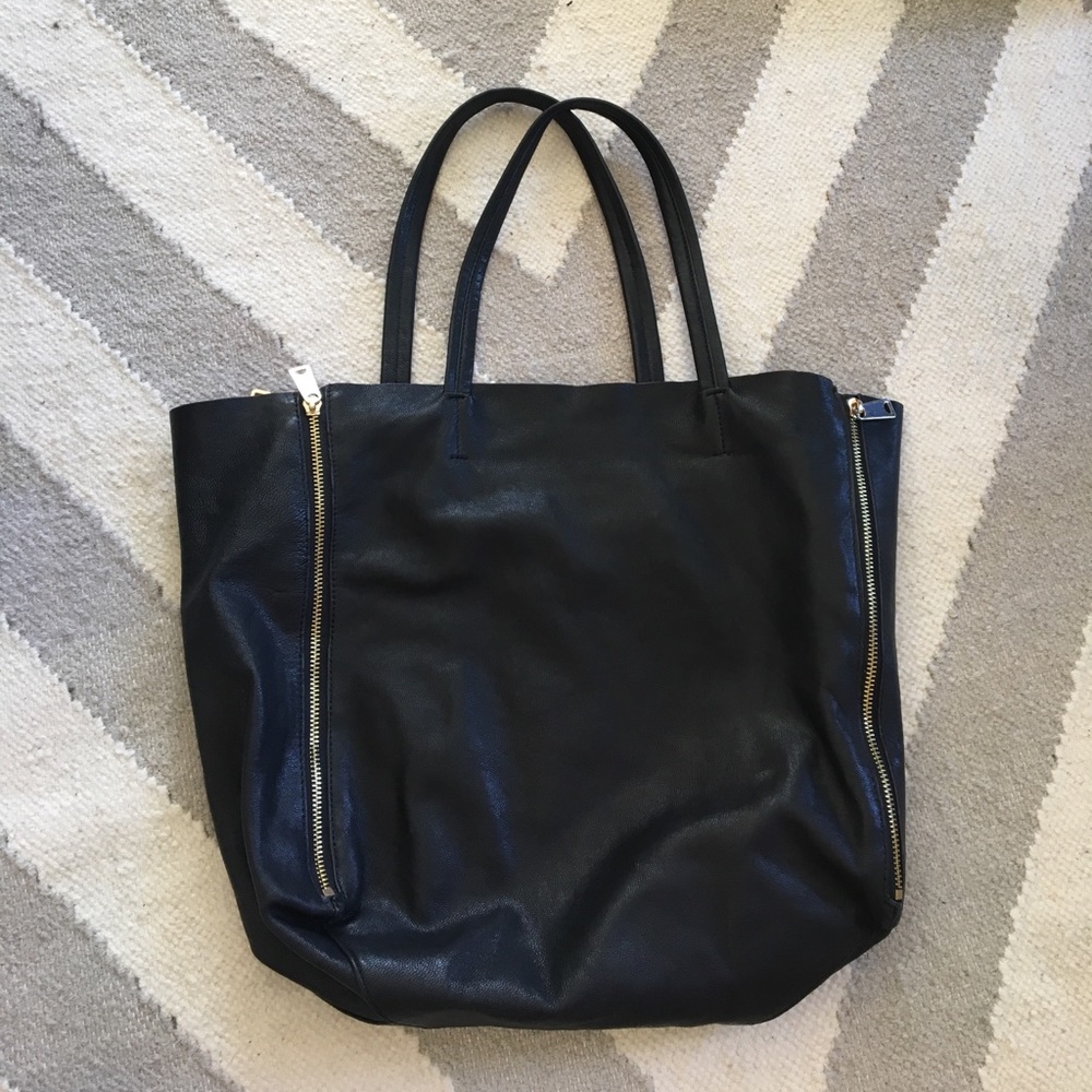 Nordstrom Black Leather Zipper Tote EUC
