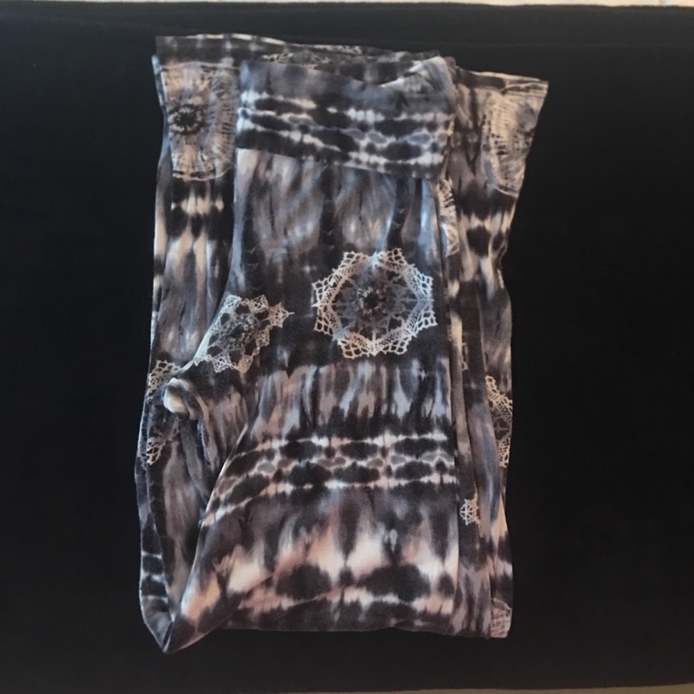 Stretchy tie dye bell bottom leggings