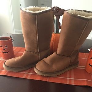 Tall Chestnut Ugg Boots-Size 9