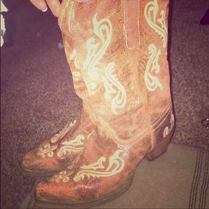 Corral cowboy boots!